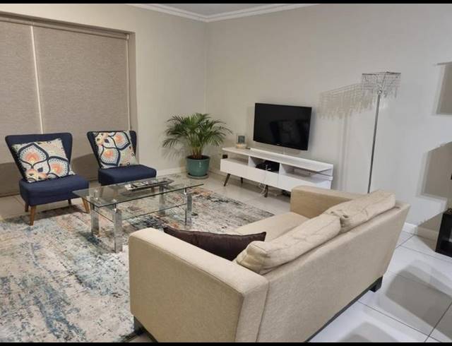 2 BEDROOM APARTMENT FOR SALE IN STRATHAVON